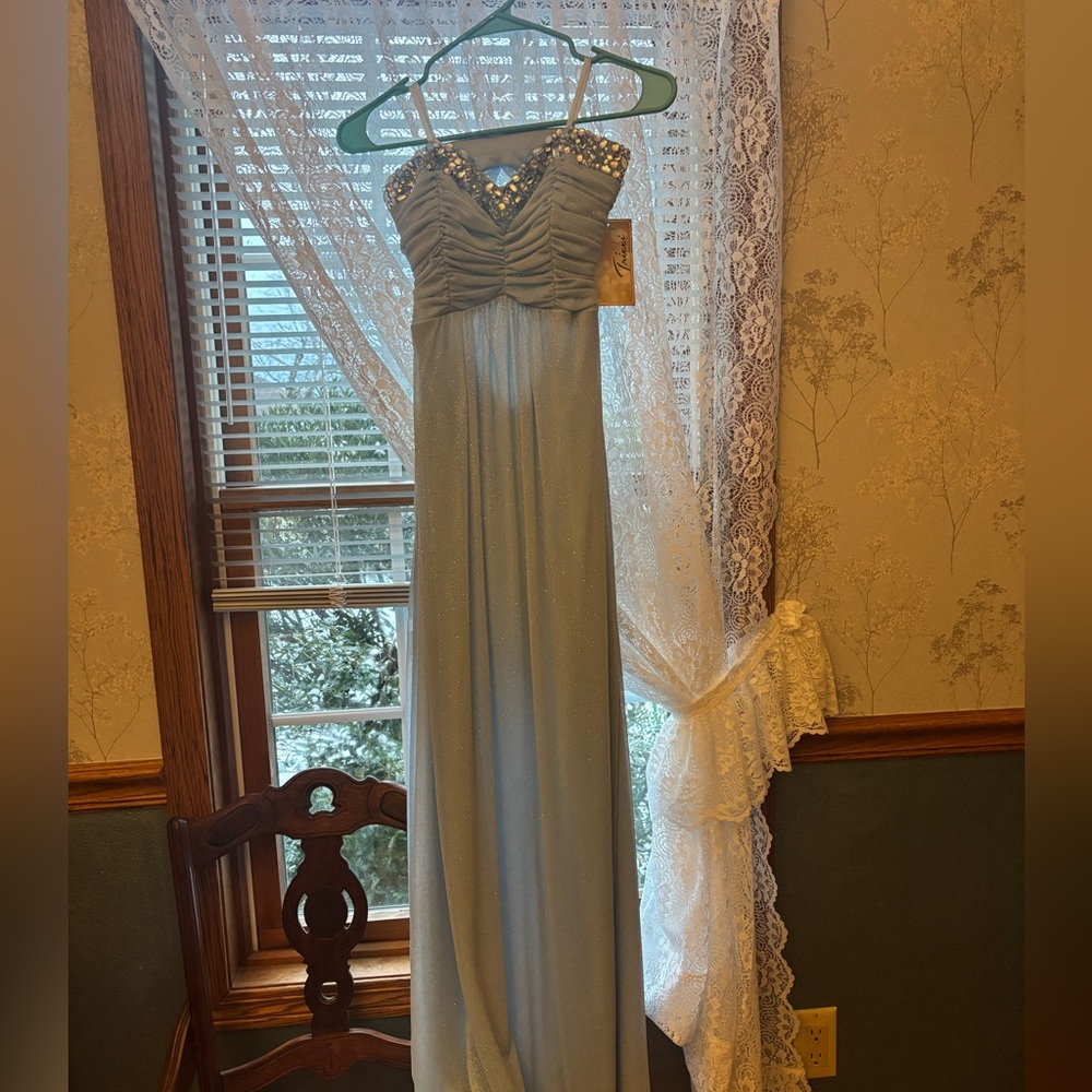 Trixxi Prom dress size 3